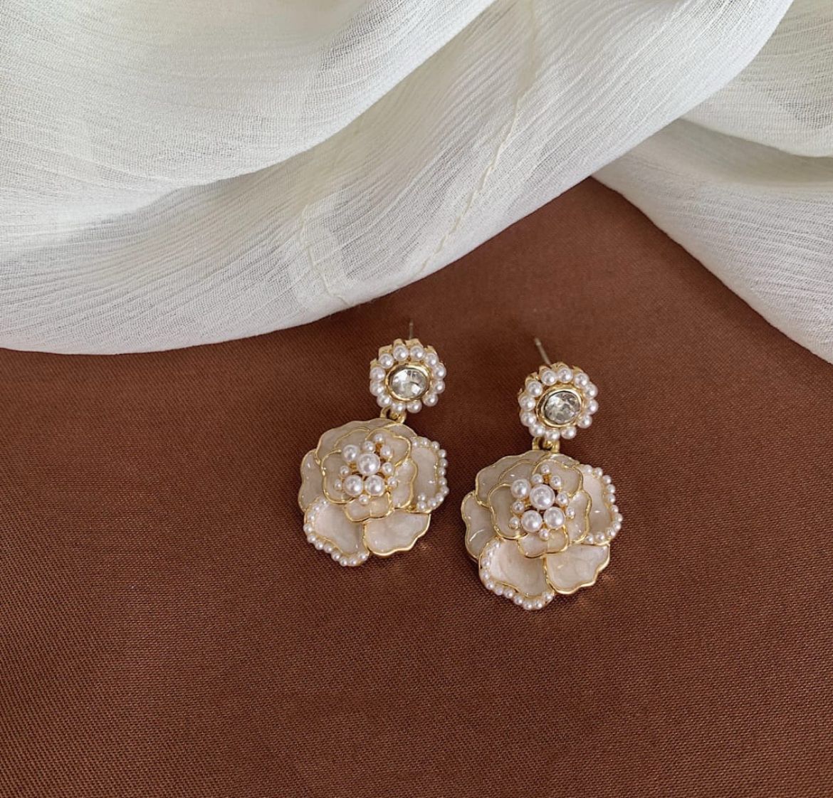 Pearl Bloom Drop Earrings – Elegant Floral Charm