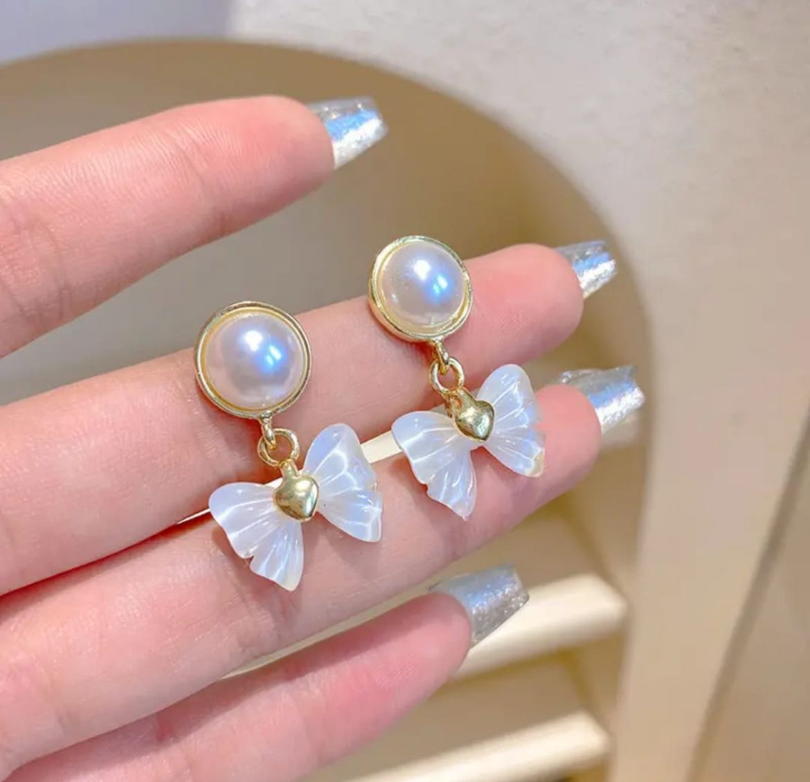 Opal Butterfly Pearl Earrings – Dreamy & Minimal