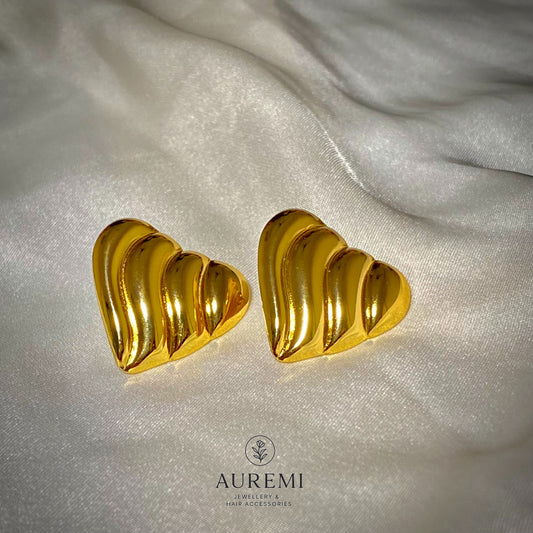 Lightweight, Anti-Tarnish Golden Ripple Heart Studs