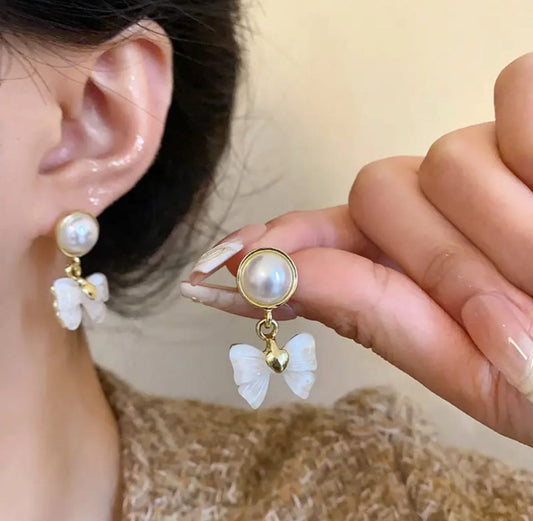 Opal Butterfly Pearl Earrings – Dreamy & Minimal